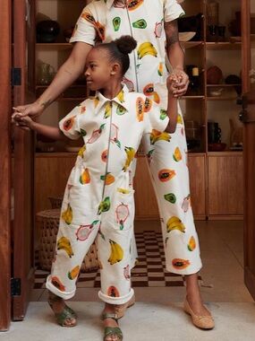 Noble Frutas Utility suit jumpsuit Kids fruit print tropical size 12 - 18 months